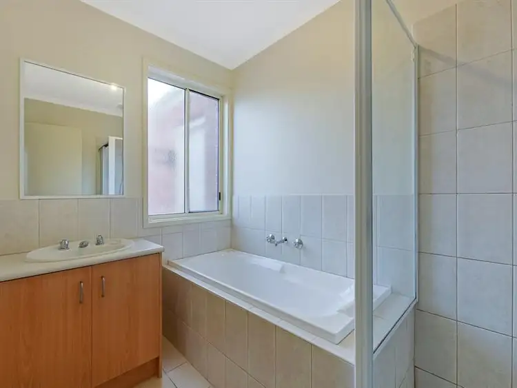 Sixth view of Homely house listing, 16 Erindale Place, Craigieburn VIC 3064