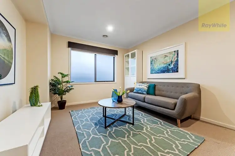 Sixth view of Homely house listing, 19 Scoria Circuit, Craigieburn VIC 3064