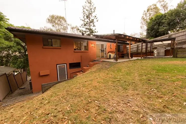 15 Foinaven Street, Kenmore QLD 4069