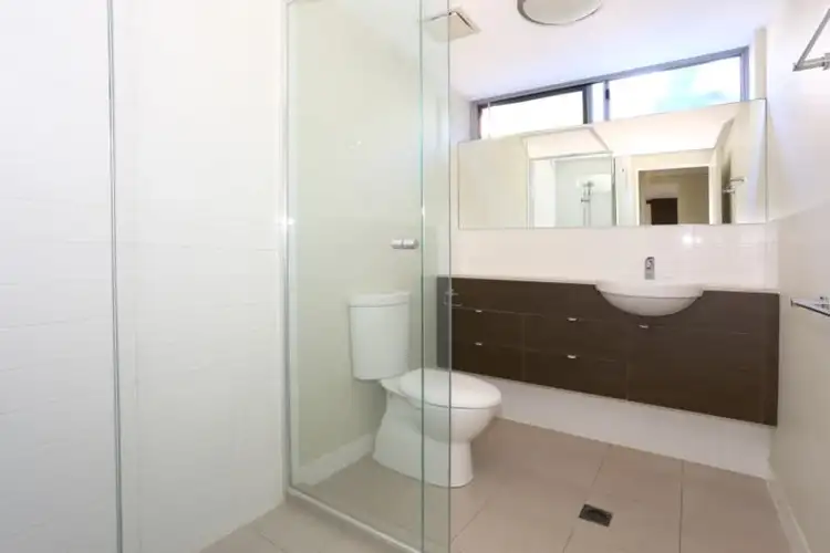 Seventh view of Homely unit listing, 1/154 Musgrave Avenue, Southport QLD 4215