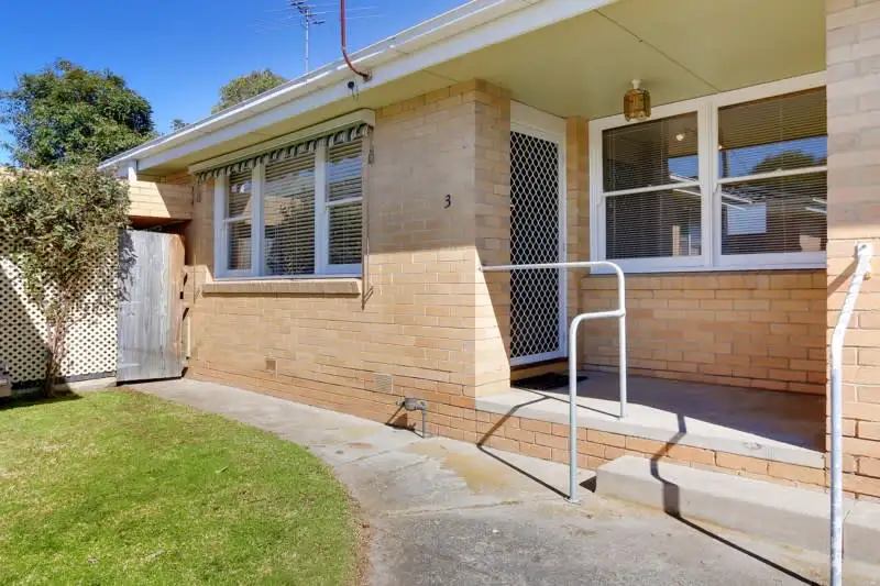 Main view of Homely unit listing, 3/56 Tanti Avenue, Mornington VIC 3931