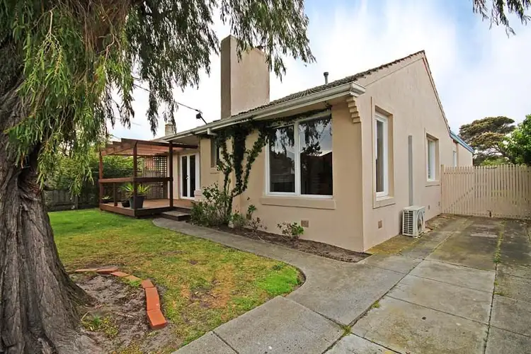 12 Mernda, Bonbeach VIC 3196