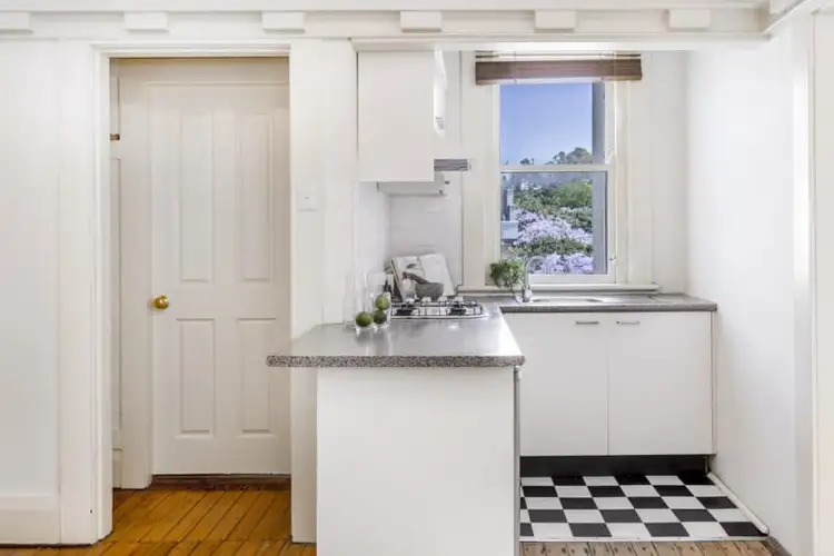 Fifth view of Homely apartment listing, 17/38 Roslyn Gardens, Rushcutters Bay NSW 2011