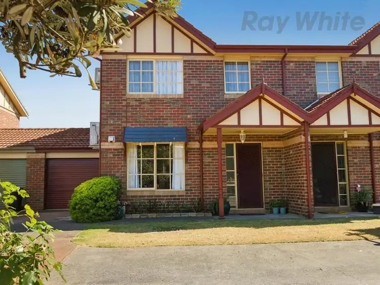 Second view of Homely townhouse listing, 3/5 McIntosh Court, Aspendale Gardens VIC 3195