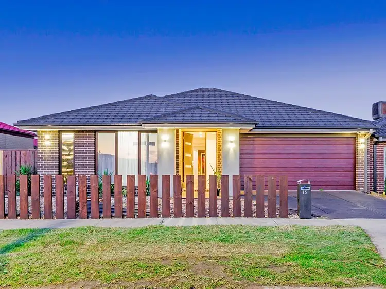 15 Merivale Drive, Truganina VIC 3029