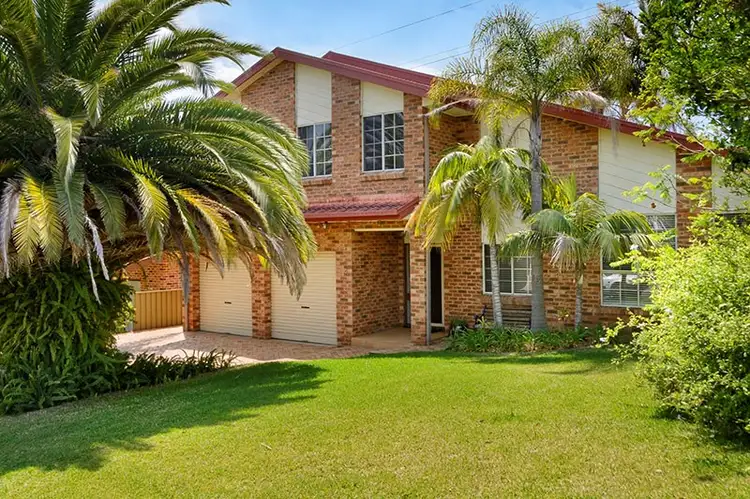 8 Moonah Road, Alfords Point NSW 2234