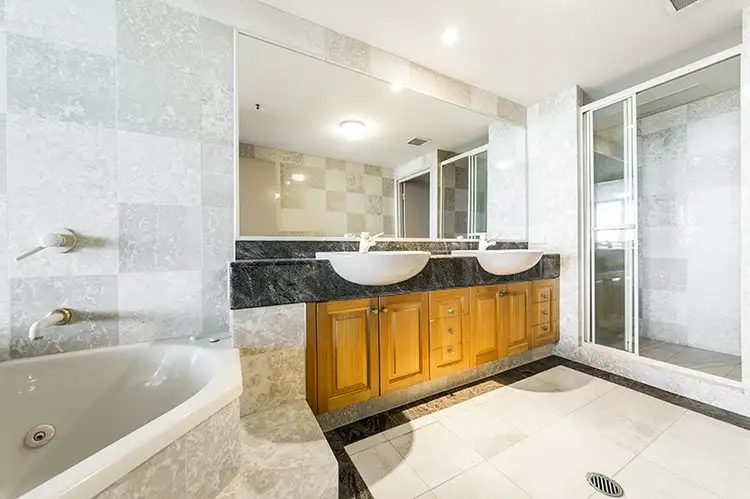 Sixth view of Homely unit listing, 101/2 Goodwin Street, Kangaroo Point QLD 4169