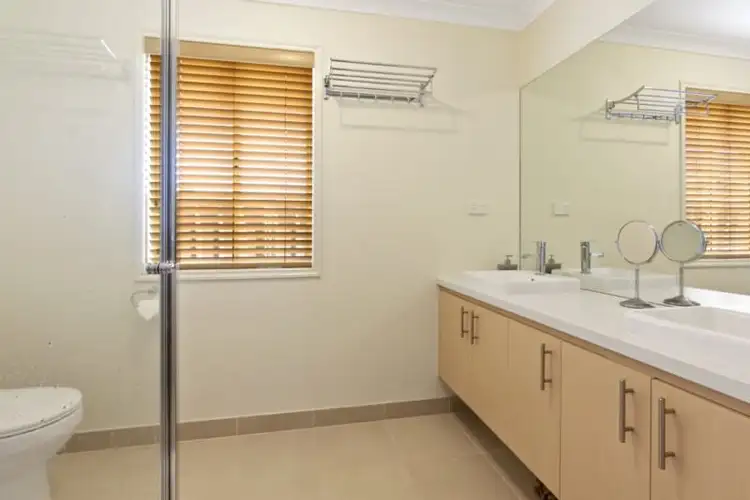 Fifth view of Homely house listing, 7 Meema Crescent, Manor Lakes VIC 3024