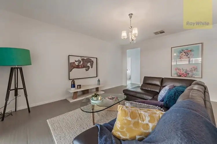 Fifth view of Homely house listing, 2 Healesville Loop, Craigieburn VIC 3064