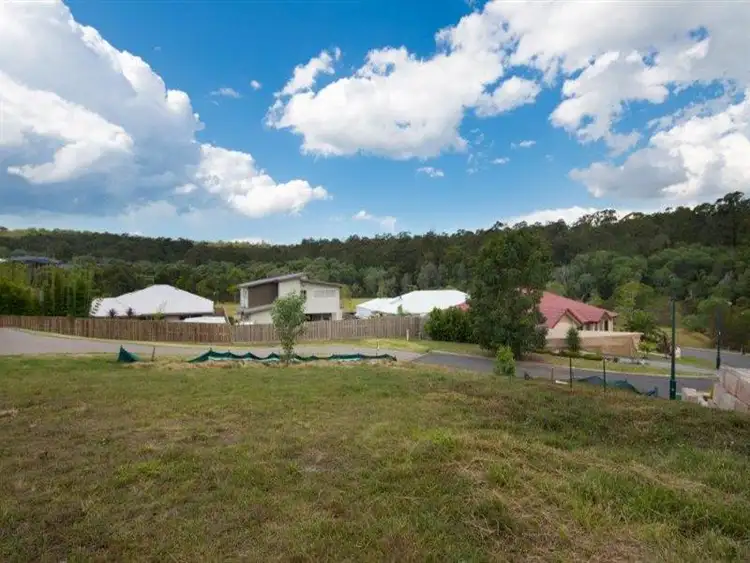 5 Clem Close, Daisy Hill QLD 4127