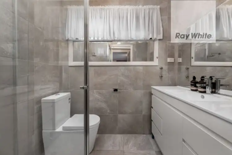 Seventh view of Homely house listing, 29 Hutchins Circuit, Bundoora VIC 3083