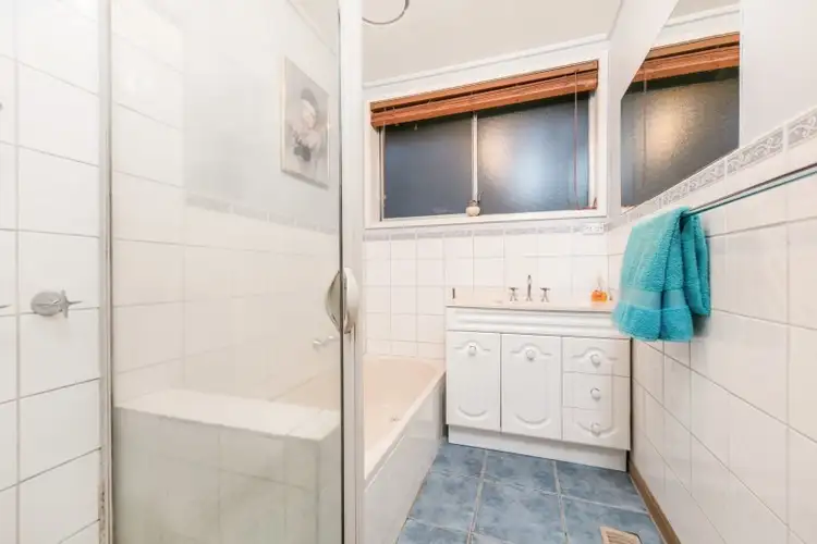 Sixth view of Homely house listing, 18 Derna Crescent, Frankston VIC 3199
