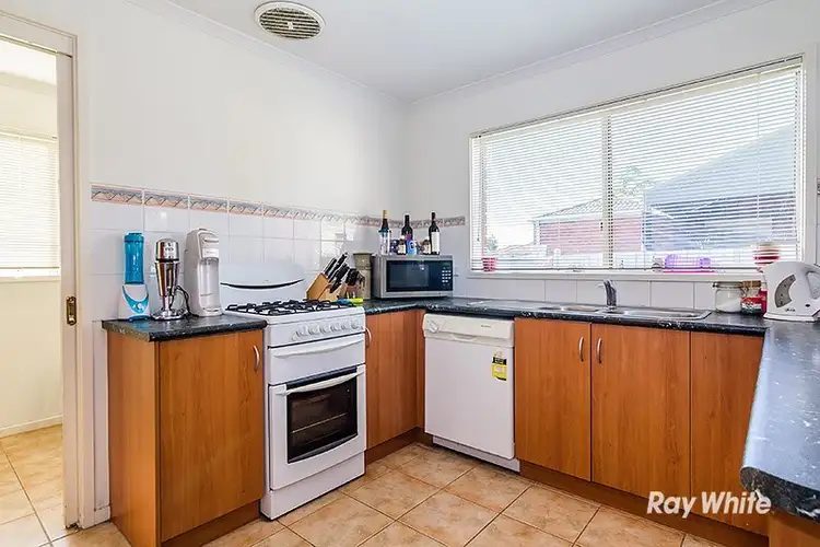Seventh view of Homely house listing, 8 Nyarrin Place, Cranbourne West VIC 3977
