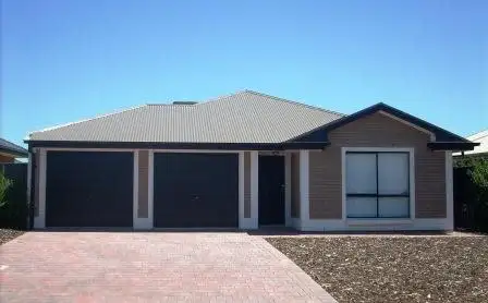 10 Lakeside Drive