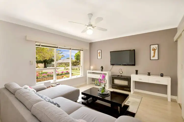 Fifth view of Homely house listing, 10 Graham Avenue, Hackham SA 5163