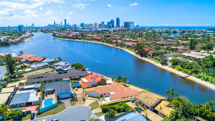 10 Australis Court, Mermaid Waters QLD 4218