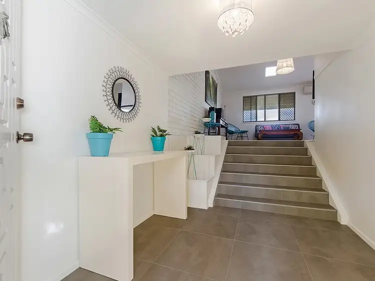 Second view of Homely townhouse listing, 2/3 Orvieto Avenue, Mermaid Waters QLD 4218