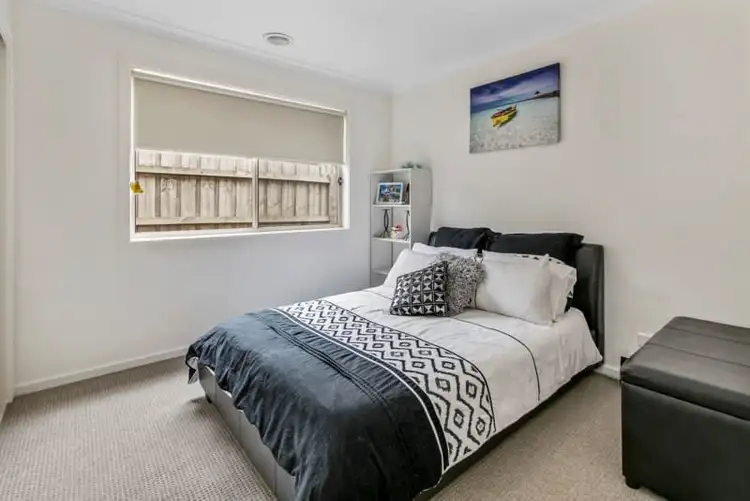 Sixth view of Homely house listing, 13 Sandstone Circuit, Carrum Downs VIC 3201