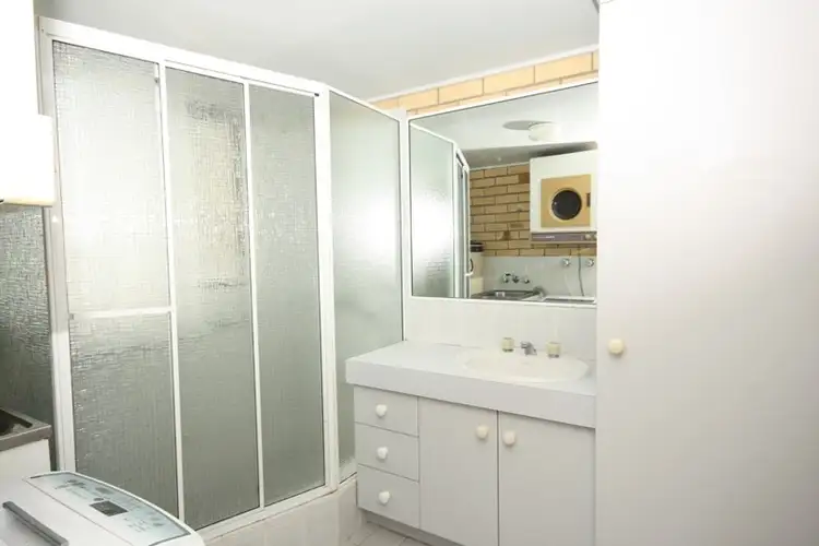 Seventh view of Homely house listing, 1/106 Kennedy Drive, Tweed Heads West NSW 2485