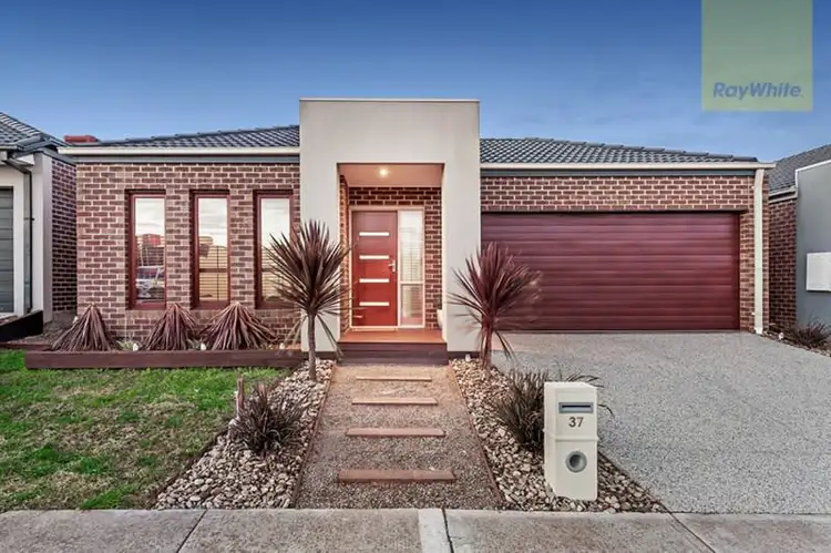 37 Viewside Crescent, Craigieburn VIC 3064