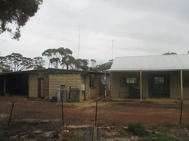 Fifth view of Homely house listing, 201 Walsh Road, Gnowangerup WA 6335