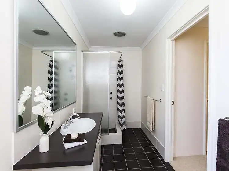 Seventh view of Homely house listing, 8 Ascent Fairway, Baldivis WA 6171