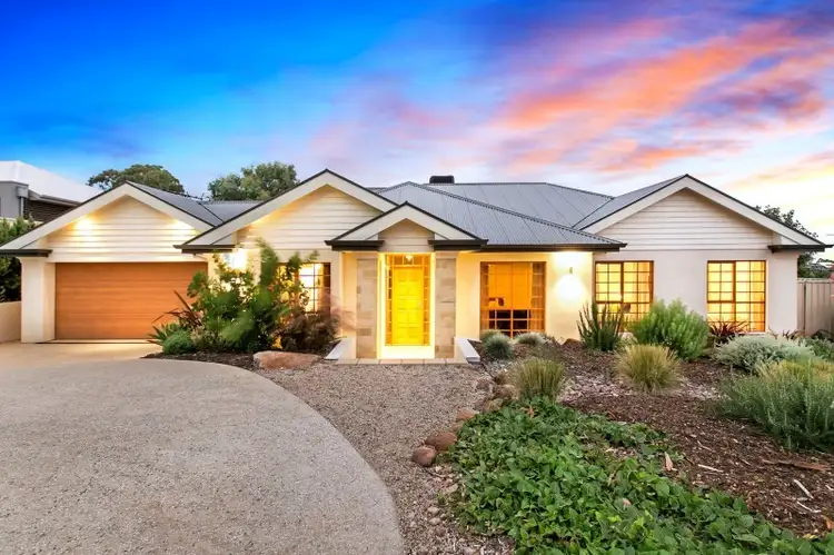 1/8 Murrays Hill Road, Coromandel Valley SA 5051