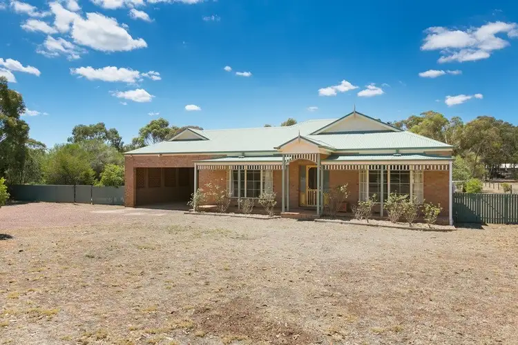 15 Yvonne Court, Maiden Gully VIC 3551