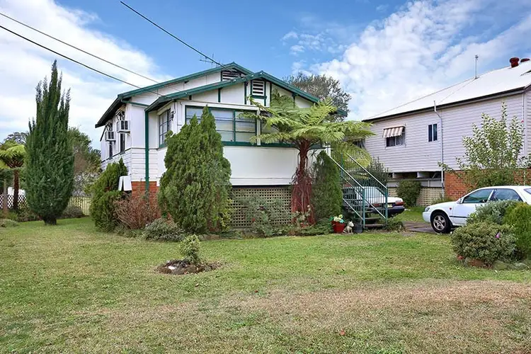 17 Riverview Road, Fairfield NSW 2165