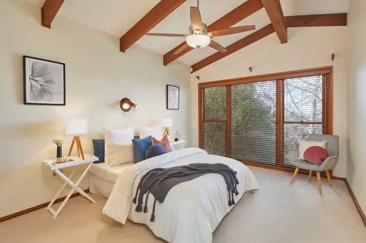 Fifth view of Homely house listing, 1 Baree Place, Kooringal NSW 2650