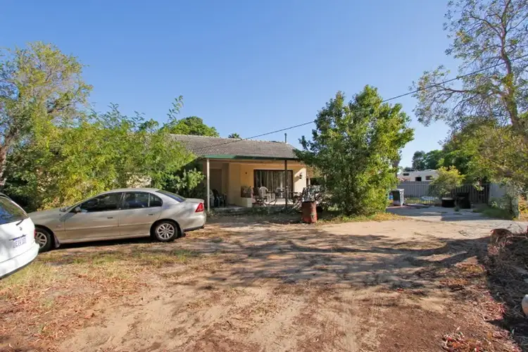 39 Martindale Avenue, Thornlie WA 6108