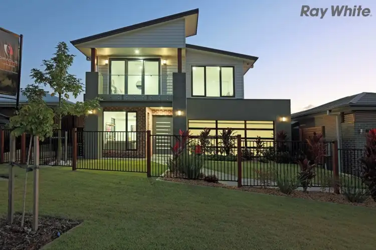 Second view of Homely house listing, 13 Cardwell Circuit, Thornlands QLD 4164