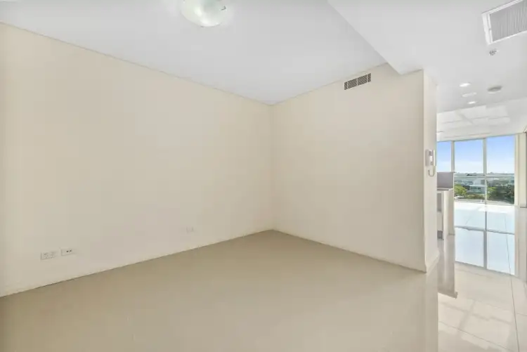 Fifth view of Homely apartment listing, 908/39 Kent Road, Mascot NSW 2020