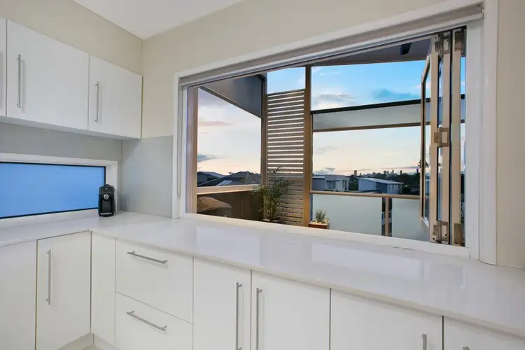 Sixth view of Homely house listing, 8 Kevin Court, Murarrie QLD 4172