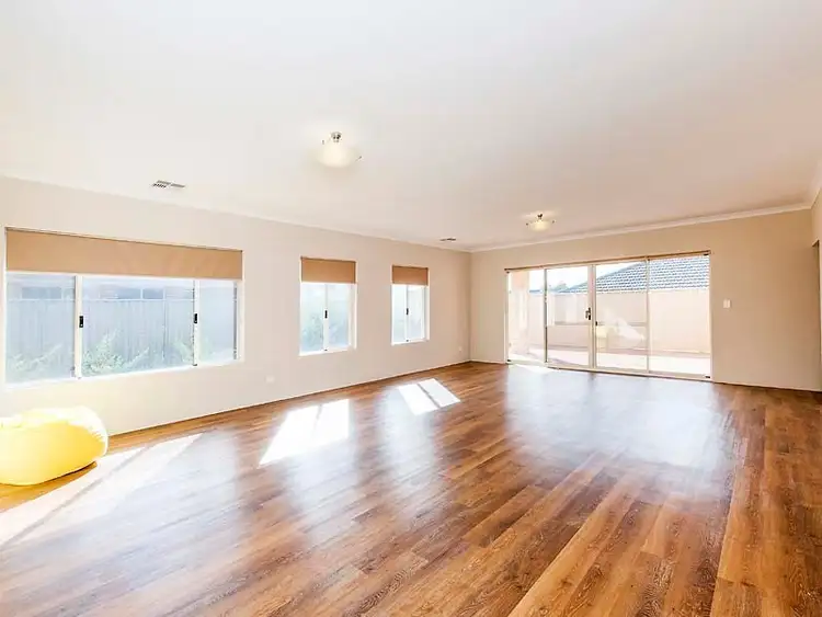 Second view of Homely house listing, 5 Maiden Way, Baldivis WA 6171
