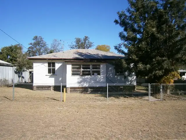 54 Cheetham Street, Cecil Plains QLD 4407