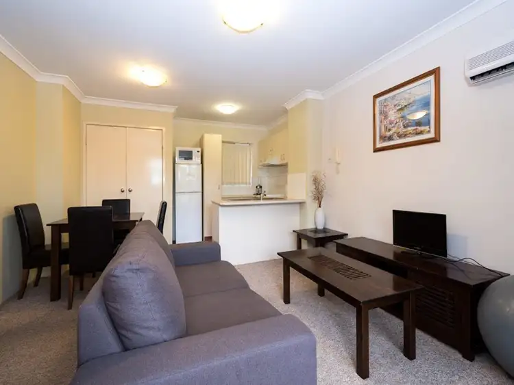 Fourth view of Homely unit listing, 31/11 'Chapala Apartments' Owens Lane, Southport QLD 4215