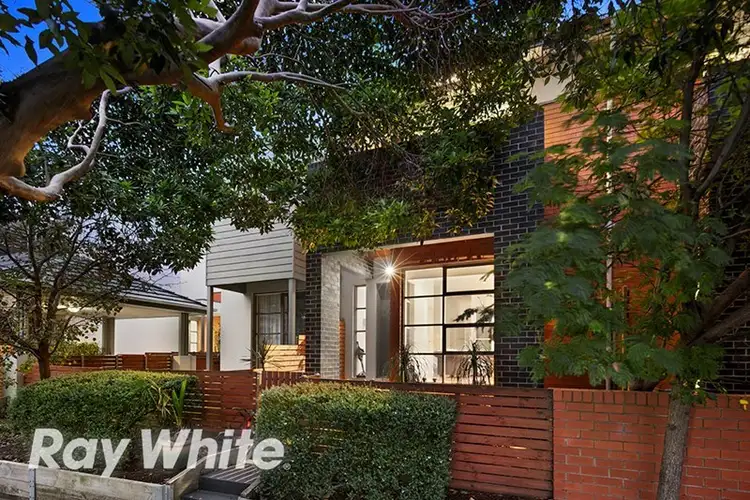 4/9-11 Manikato Avenue, Mordialloc VIC 3195