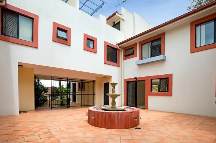 1/2200 Logan Road, Upper Mount Gravatt QLD 4122