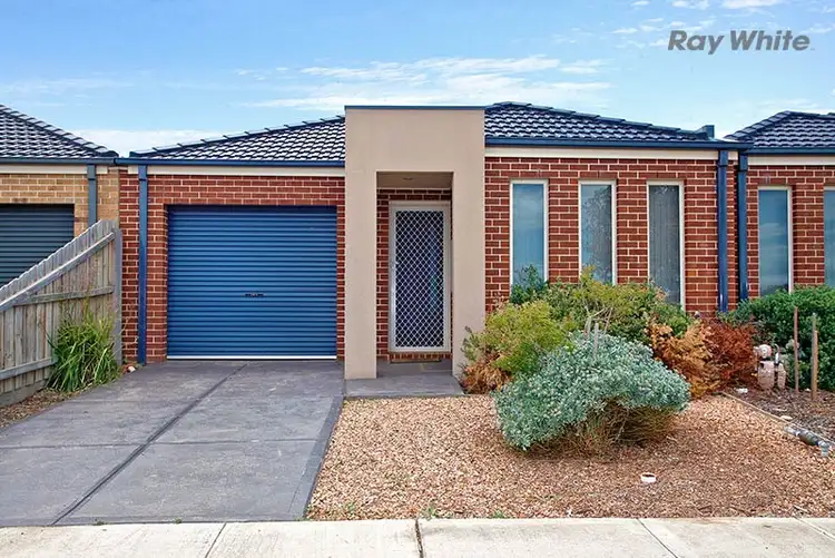 1/74 Westmeadows Lane, Truganina VIC 3029