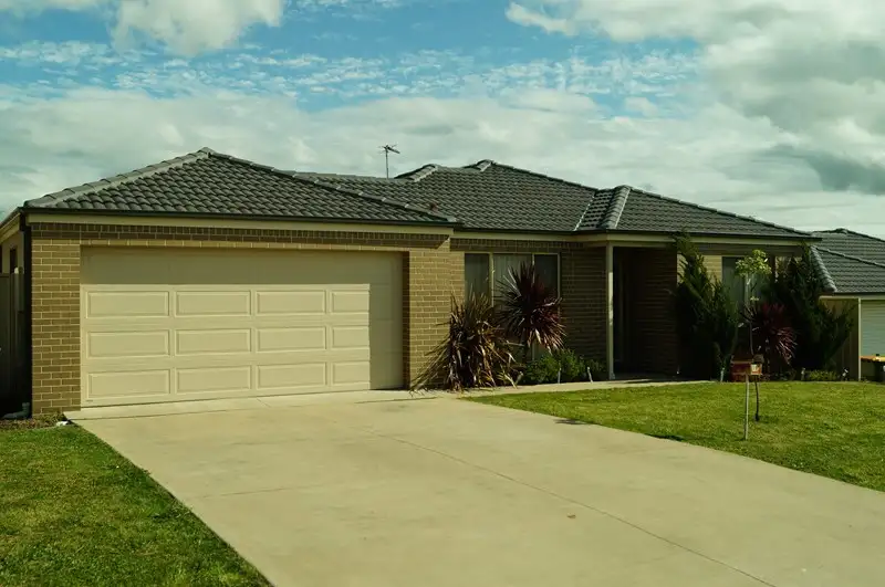 Main view of Homely house listing, 19 Begonia Place, Orange NSW 2800