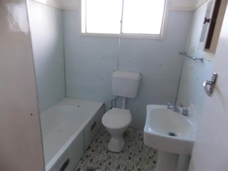 Fourth view of Homely block of units listing, 1-6 71-73 Hill Street, Parkes NSW 2870
