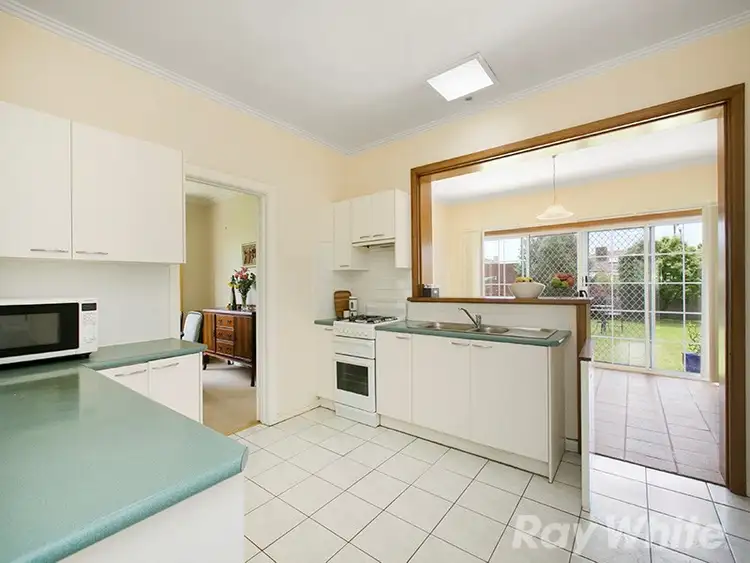 Sixth view of Homely house listing, 1 Ronald Street, Moorabbin VIC 3189