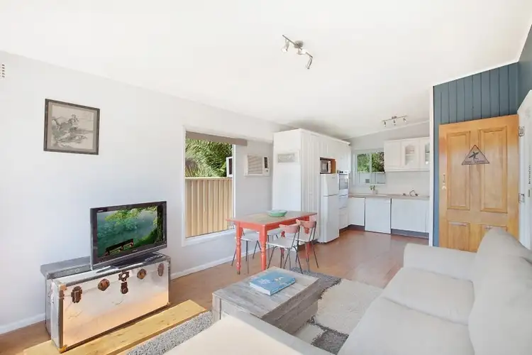 Second view of Homely house listing, 86 Robertson Road, Killarney Vale NSW 2261