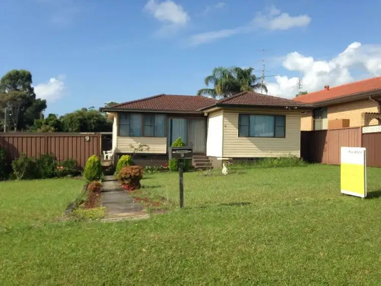 9 Carabeen Street, Barrack Heights NSW 2528