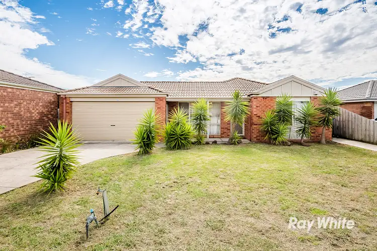 35 Geebung Road, Cranbourne West VIC 3977