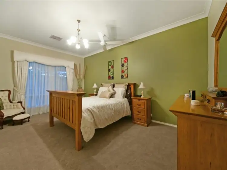 Fourth view of Homely house listing, 2 McKinlay Square, Hewett SA 5118