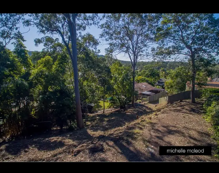 31 Morningview Street, Chapel Hill QLD 4069