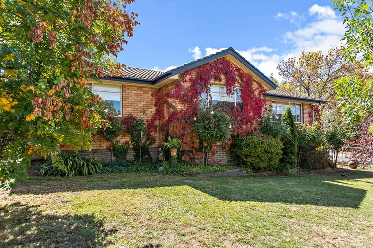 1 Cornelian Place, Lyons ACT 2606