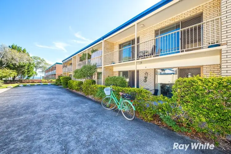 2/8 Winston Drive, Bongaree QLD 4507